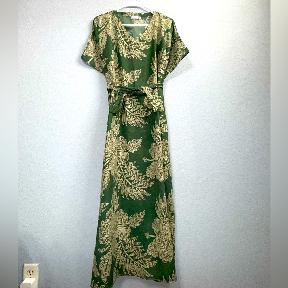 Hermoza Green Cream Dolman Sleeve Maxi Sundress